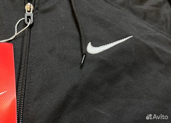 Спортивные костюмы Nike стильные