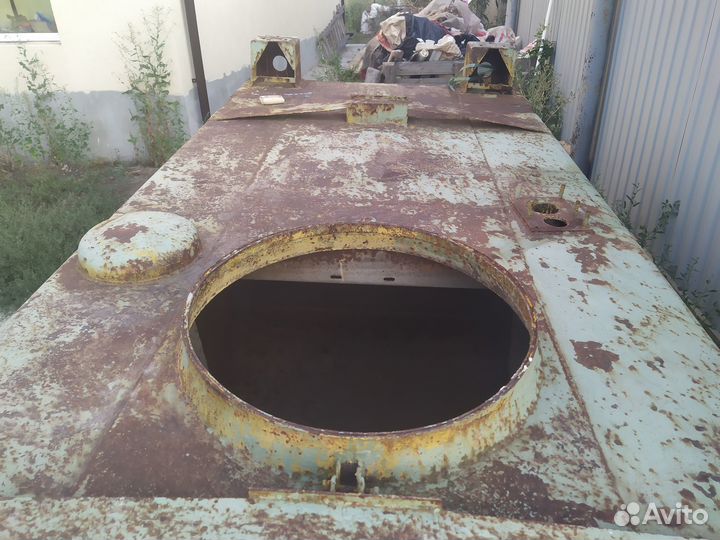 Емкость для воды металлическая бу