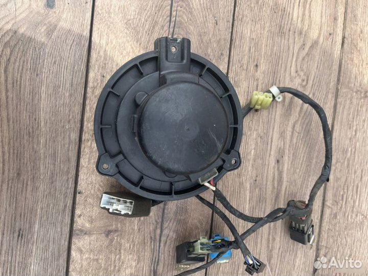 Моторчик печки Kia Sportage 1 2.0 2002