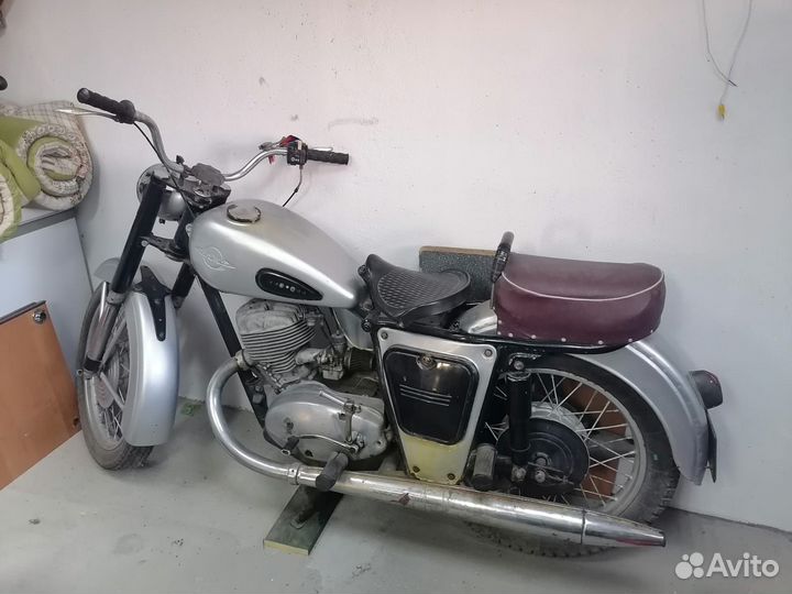 Мотоцикл иж 56