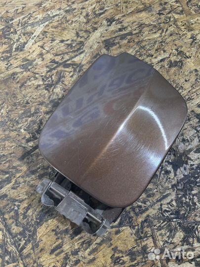 Лючок бензобака Рено Дастер