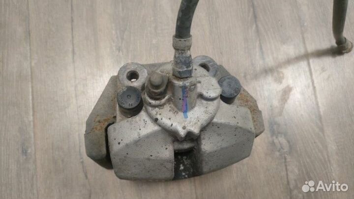 Суппорт тормозной задний левый Bmw X5 E70 N62N