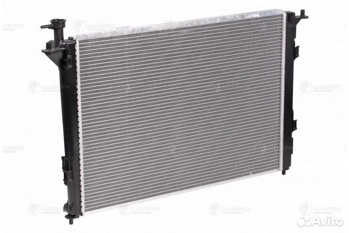 Радиатор охлаждения Киа Соренто 12- 2.4i