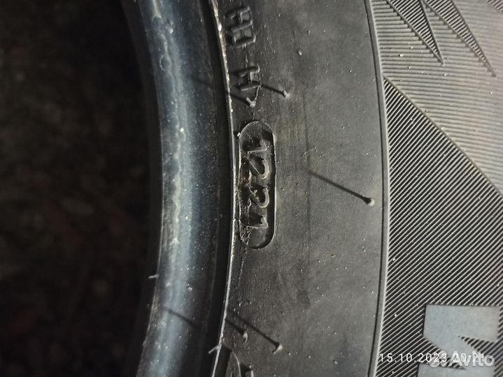 Hankook Winter I'Cept IZ2 215/65 R16