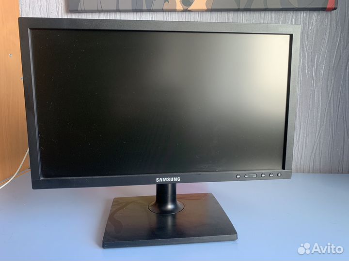 Монитор Samsung 19 дюймов