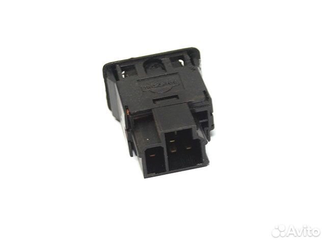 Кнопка шторки Infiniti I35