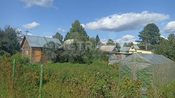 Дом 20 м² на участке 7,3 сот.