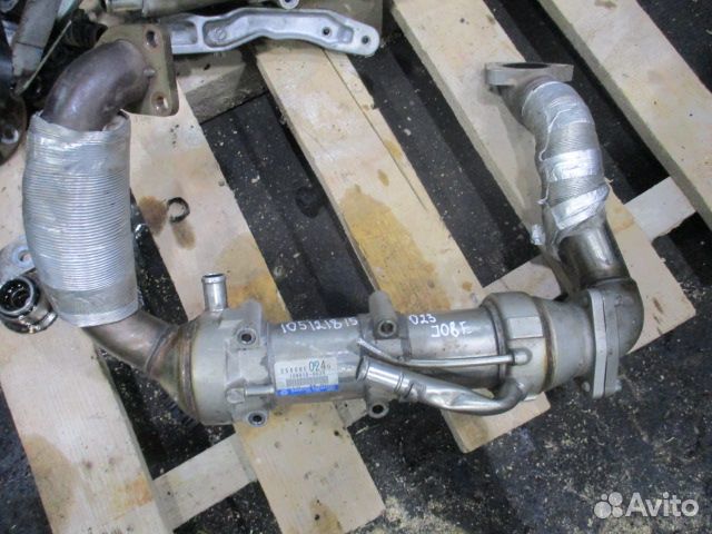 Патрубок hino 1080100024