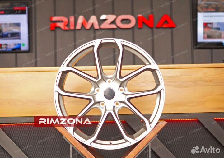 Кованые диски R21 Porsche Taycan