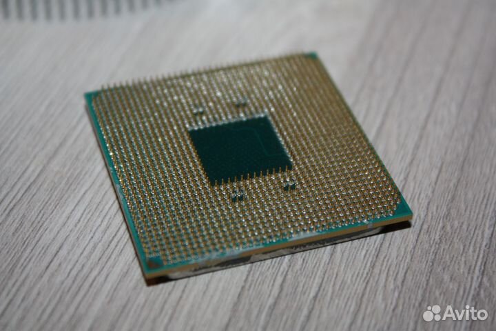 Процессор AMD Athlon X4 AM4 с кулером