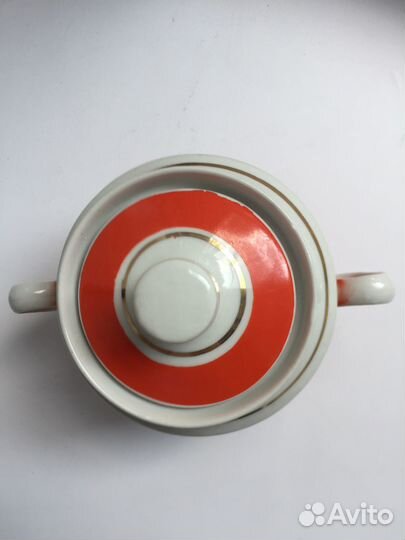 Фарфоровая сахарница