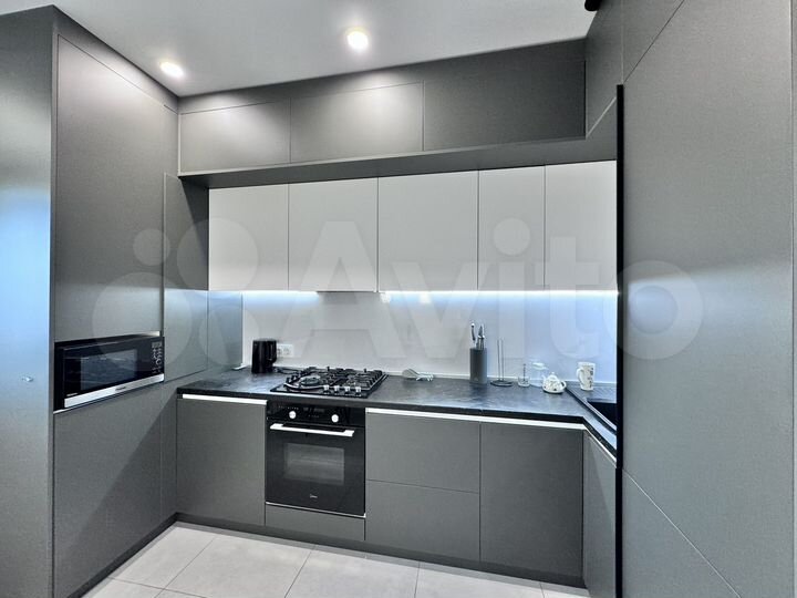 2-к. квартира, 52 м², 8/10 эт.