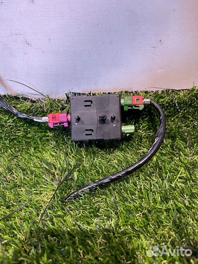 Усилитель антенны Ford Mustang 6 рест. 2019