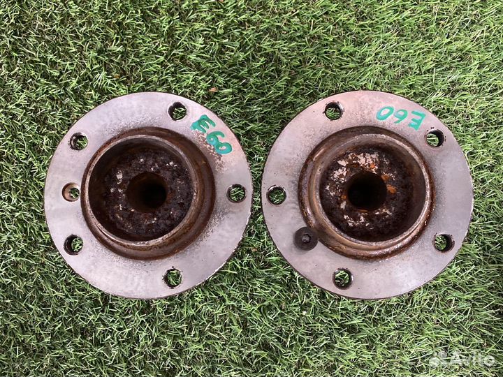 Передние ступечные подшипники ступицы BMW E60