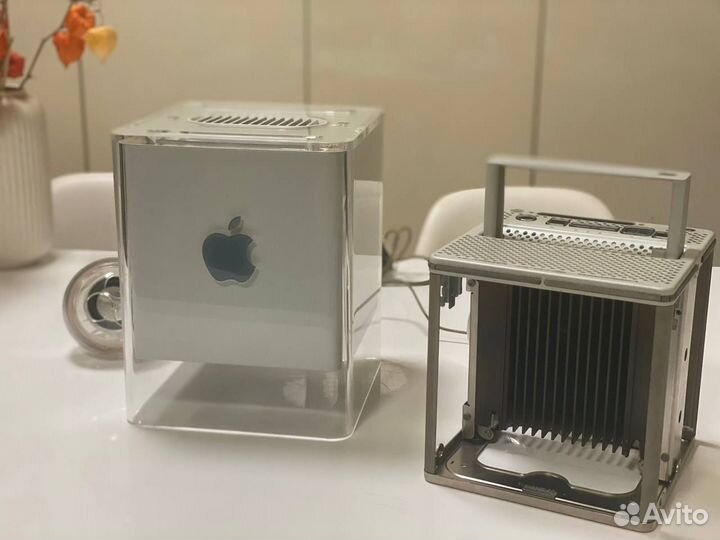 Apple power mac g4 cube