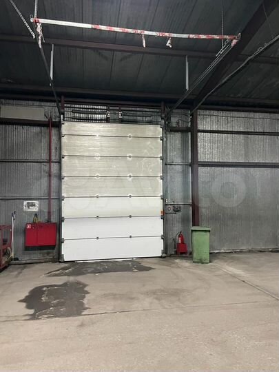Склад, 1300 м²