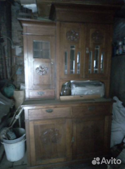 Антикварный сервант комод