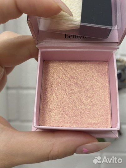Пудра хайлайтер Benefit