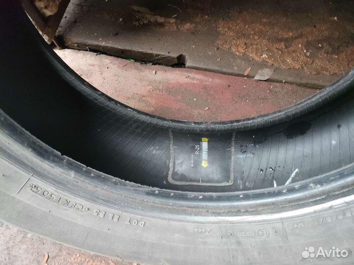 Bridgestone Dueler H/T 687 225/65 R17