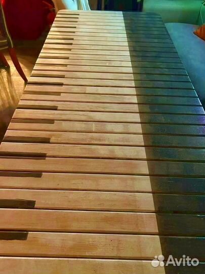 Стол обеденный 