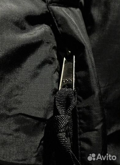 Стильная куртка Nike для мужчин на весну