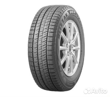 Bridgestone Blizzak Ice 215/50 R17 91S