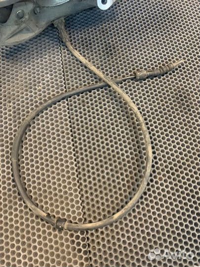 Кулак поворотный задний правый Mercedes-Benz Sl500