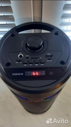 Портативная колонка с микрофоном