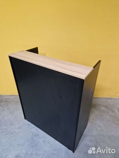 Ресепшн, стойка администратора