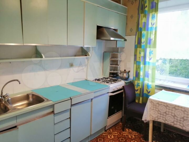 2-к. квартира, 54 м², 3/9 эт.