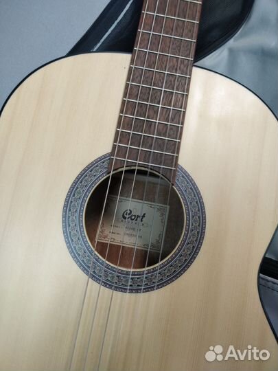 Классическая гитара cort