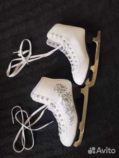 Коньки фигурные 37 размер