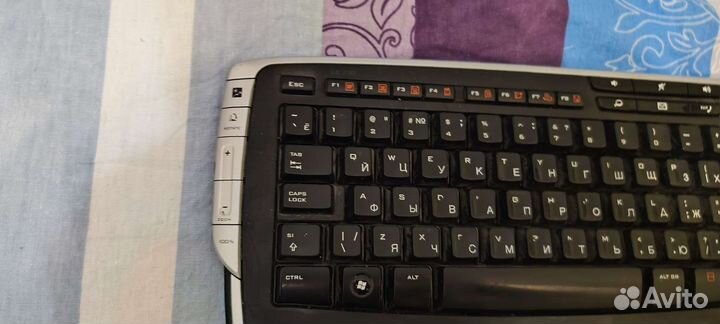 Клавиатура Logitech