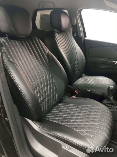 Автомобильные чехлы Митсубиси Паджеро 4 2007г
