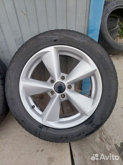 R16 Viatti Strada Asimmetrico V-130 205/55, PCD 5x108 DIA 63.3