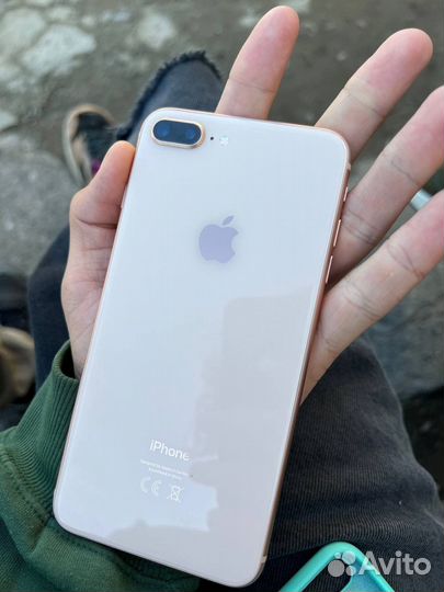 iPhone 8 Plus, 64 ГБ