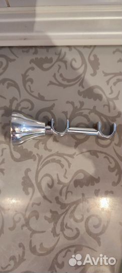 Крепление для карниза