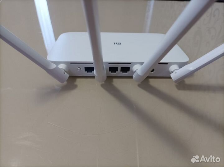 Wi-Fi роутер Xiaomi Mi WiFi Router 4A Gigabit Edit