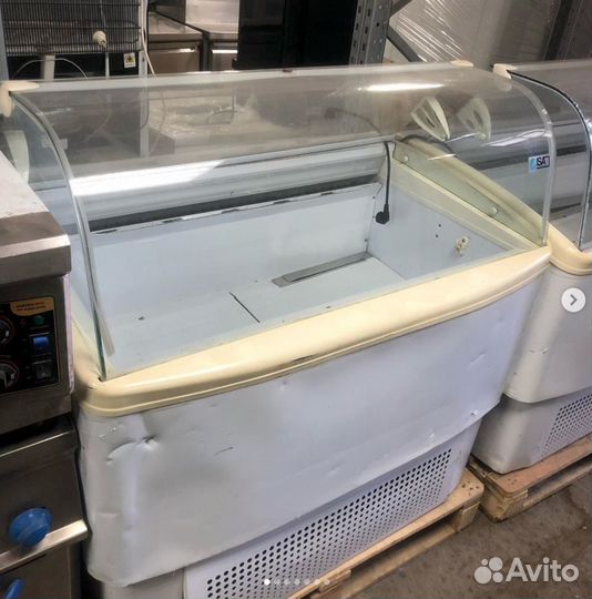 Витрина для мороженного б/у