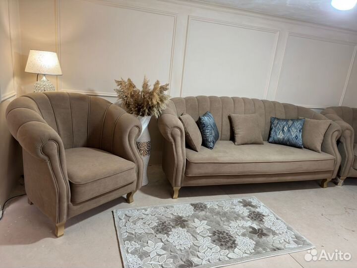 Диван Равенна