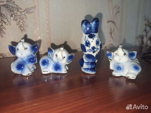 Фигурки и статуэтки, Гжель