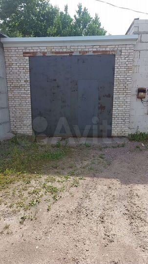 Гараж, > 30 м²