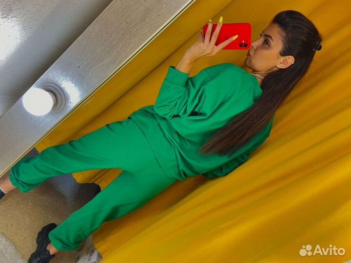 Спортивный костюм женский