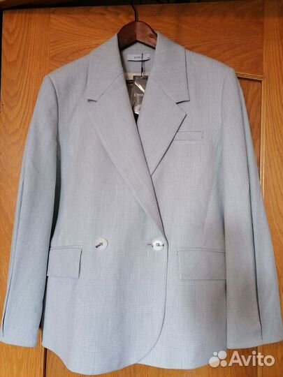 Новый Костюм женский Еmka разм. 42-44