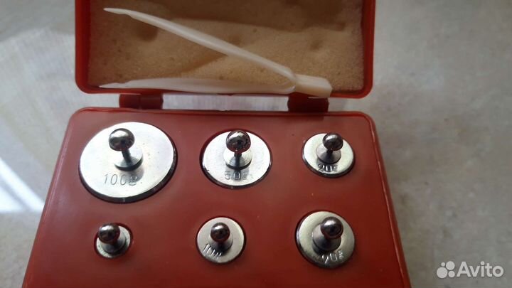 Весы лабораторные, калибровочные гири,спиртовка