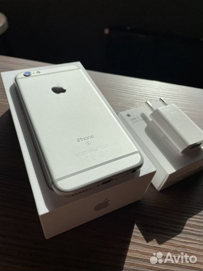 iPhone 6S, 32 ГБ