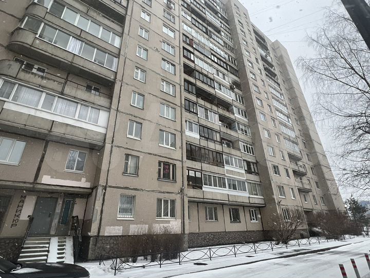 3-к. квартира, 70,5 м², 8/16 эт.