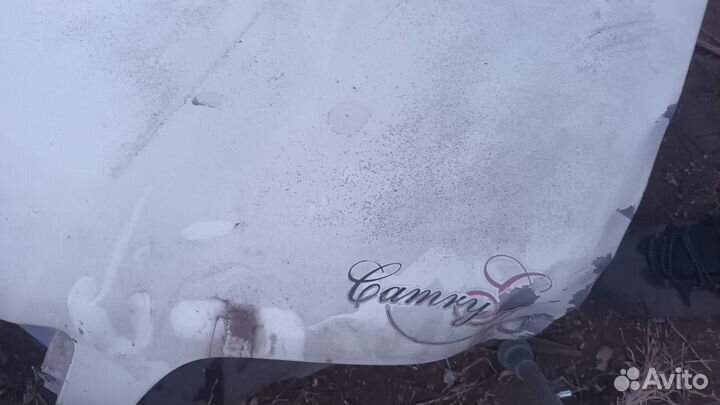 Капот на toyota camry 40