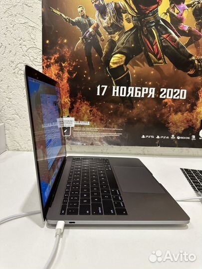 Apple MacBook Pro 13 2017 i5/8gb/Ssd 128gb