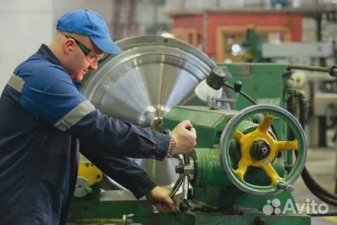 Токарь/вахта